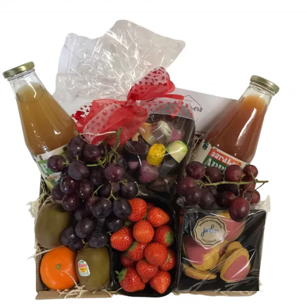 Fruitmanden fruitpakketten fruitschaal. Opa oma collega voor iedereen als een leuk cadeau